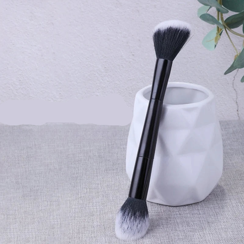 Brocha para Contorno Facial Clakos